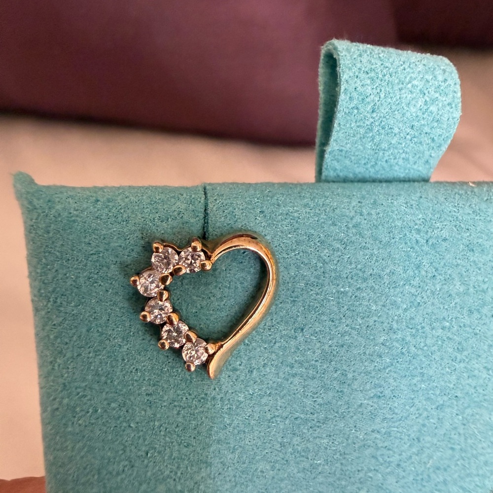 Gold Plated Silver 925 Heart-Shaped zirconia Earring